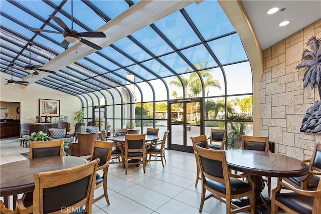 40686 Via Jalapa, Murrieta, CA 92562 - sunroom with outdoor dining area, a ceiling fan, and vaulted ceiling