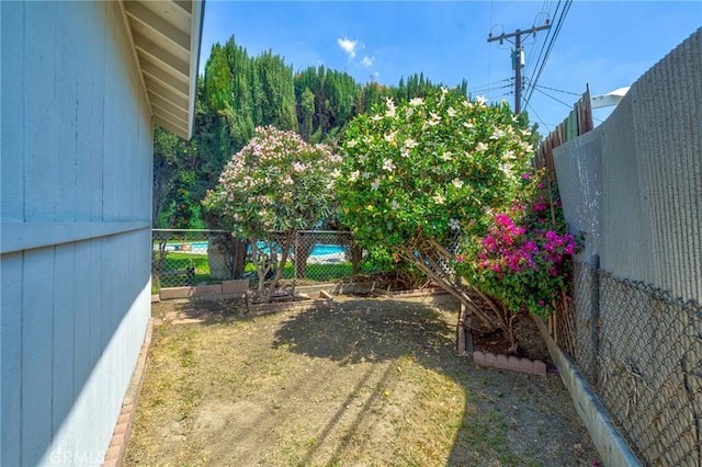 8873 Coolhurst Dr, Pico Rivera, CA 90660 - view of fenced backyard