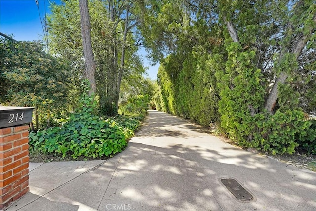 214 W Le Roy Ave, Arcadia, CA 91007 - view of road