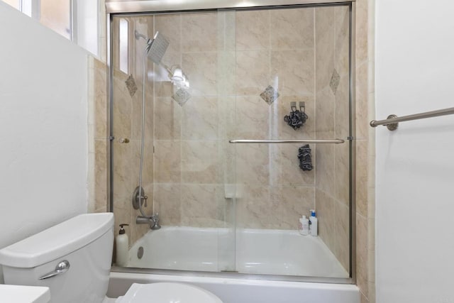 5510 Adelaide Ave Unit 1, San Diego, CA 92115 - bathroom with toilet and enclosed tub / shower combo