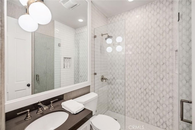 737 35th St, Manhattan Beach, CA 90266 - full bath with walk in shower, toilet, vanity, and recessed lighting