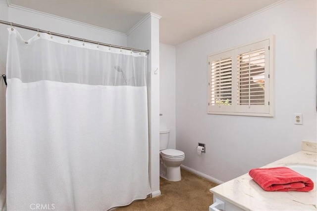 40057 S Shore Rd, Fallbrook, CA 92028 - full bath with crown molding, toilet, vanity, a shower with shower curtain, and baseboards