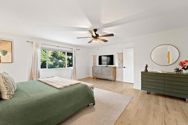 7325 Conestoga Ct, San Diego, CA 92120 - bedroom with light wood-type flooring, baseboards, and ceiling fan