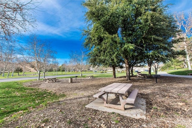 28613 Apricot Pl, Valencia, CA 91390 - view of community