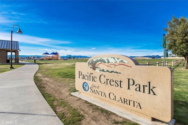 28613 Apricot Pl, Valencia, CA 91390 - view of community featuring a yard