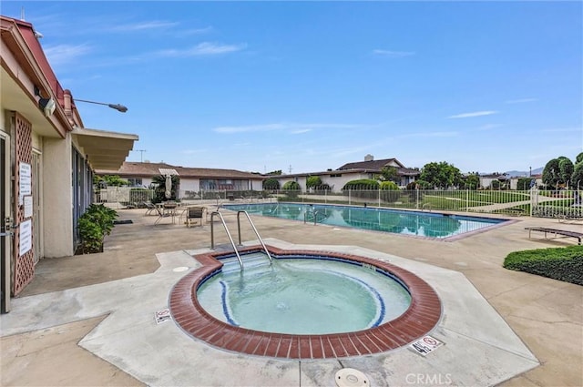 777 E Valley Blvd Unit 77, Alhambra, CA 91801 - community pool with a community hot tub, a patio, and a fenced backyard