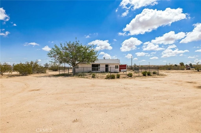 1561 Old Woman Springs Rd, Yucca Valley, CA 92284 - view of yard featuring fence and a view of countryside