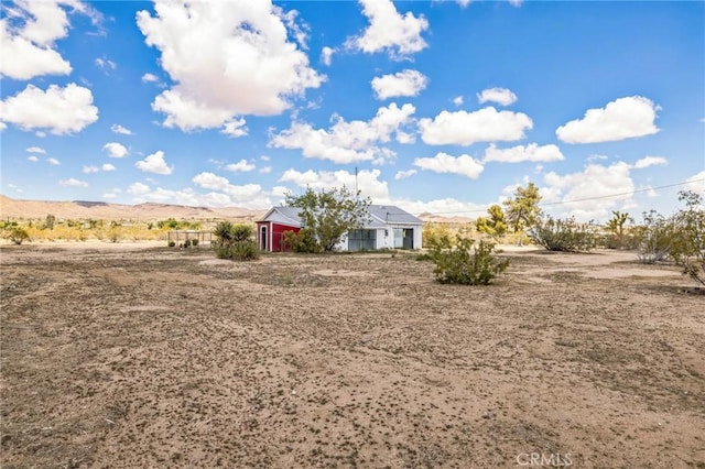 1561 Old Woman Springs Rd, Yucca Valley, CA 92284 - view of yard