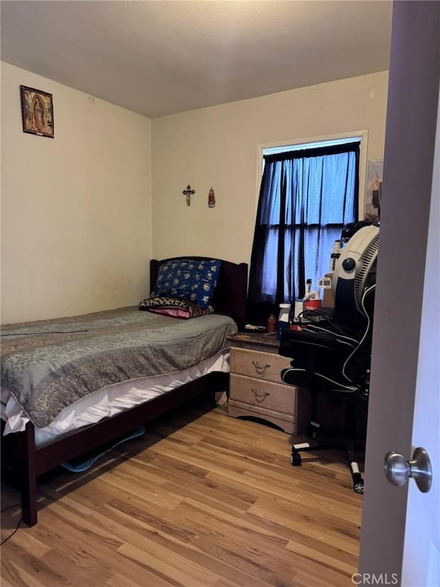 7881 Franklin St, Buena Park, CA 90621 - bedroom featuring light wood-type flooring