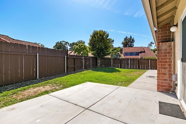 4616 Arrowhead Ct, Oceanside, CA 92056 - view of yard featuring a patio area