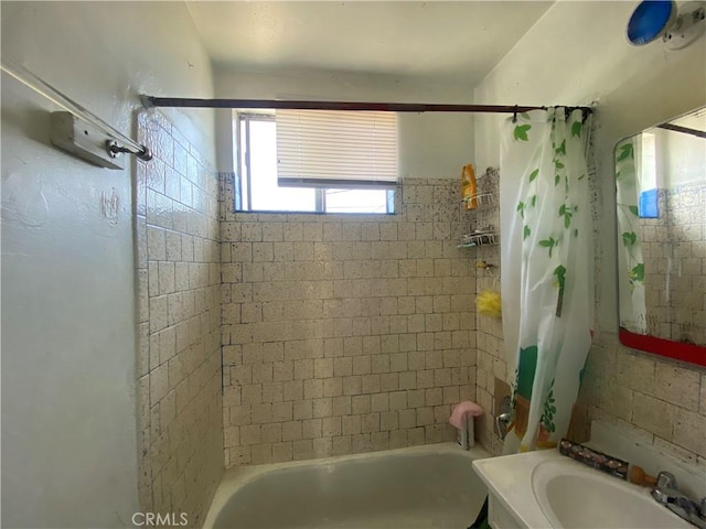 260 W 42nd Pl, Los Angeles, CA 90037 - full bathroom with shower / tub combo with curtain and vanity