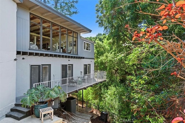 11575 Sunshine Ter, Studio City, CA 91604 - view of side of property with central AC