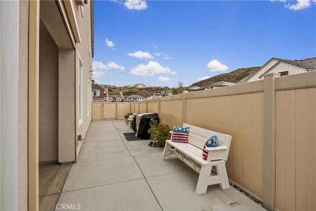 18100 Tableau Way, Saugus, CA 91350 - fenced backyard featuring a patio