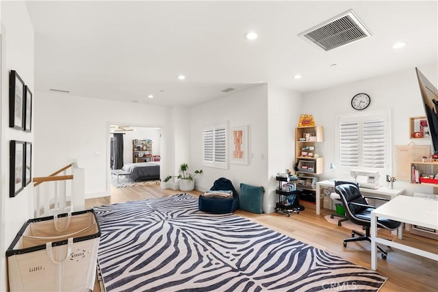 315 Lugonia St, Newport Beach, CA 92663 - office featuring wood finished floors and recessed lighting