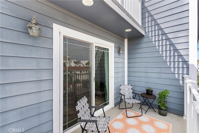 315 Lugonia St, Newport Beach, CA 92663 - view of patio / terrace