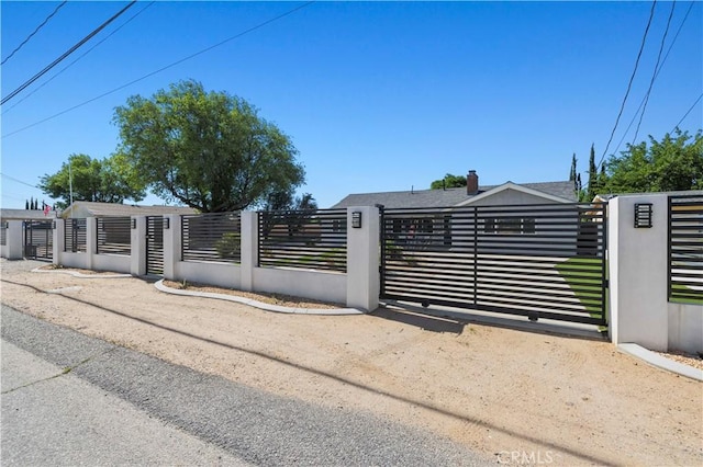 5136 W W Ave L8, Lancaster, CA 93536 - gate with a fenced front yard