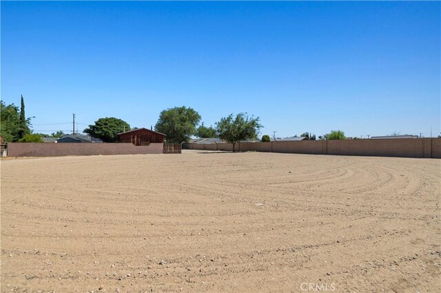 5136 W W Ave L8, Lancaster, CA 93536 - view of yard