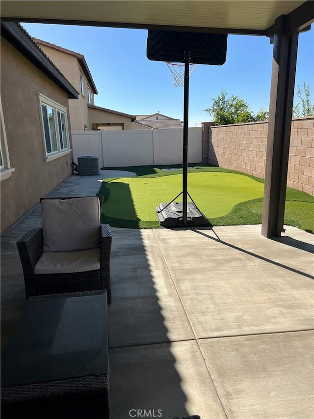 34988 Keiser Ct, Beaumont, CA 92223 - fenced backyard featuring a patio area