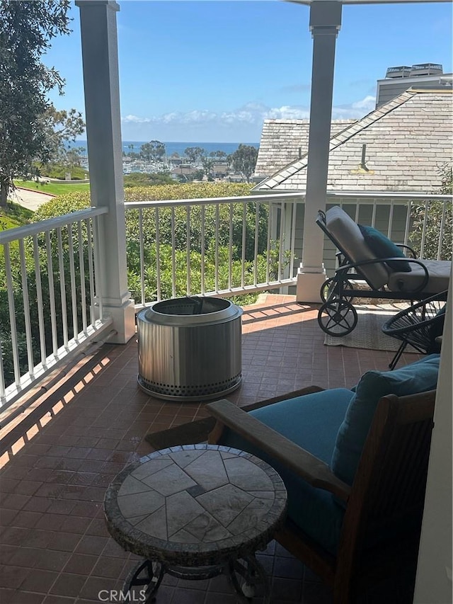 34300 Lantern Bay Dr Unit 41, Dana Point, CA 92629 - view of patio featuring a balcony