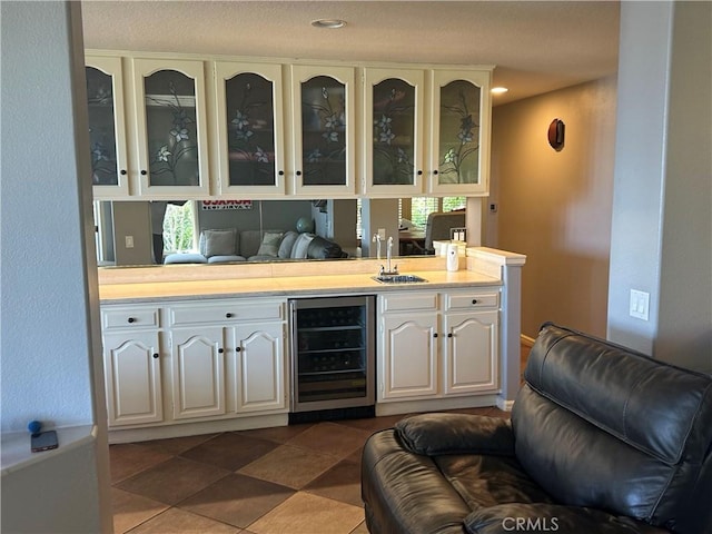 34300 Lantern Bay Dr Unit 41, Dana Point, CA 92629 - indoor wet bar with wine cooler