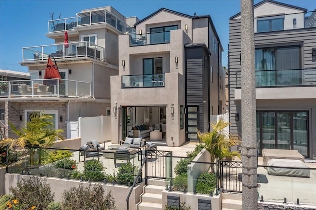 125 8th St, Huntington Beach, CA 92648 - view of building exterior
