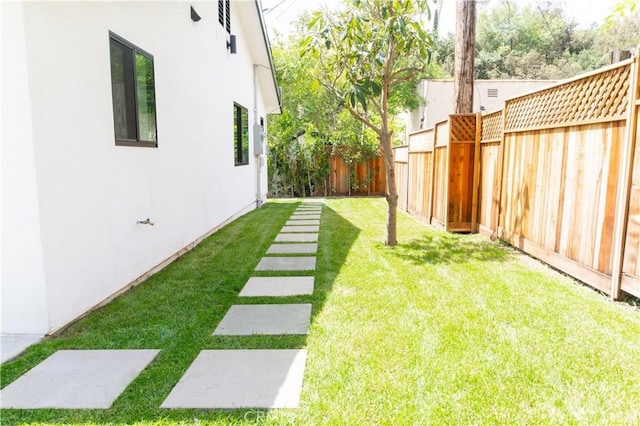 539 Avon Ave, Pasadena, CA 91105 - view of yard