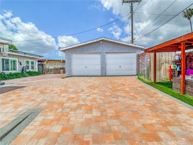 1401 W 165th St, Compton, CA 90220 - view of detached garage