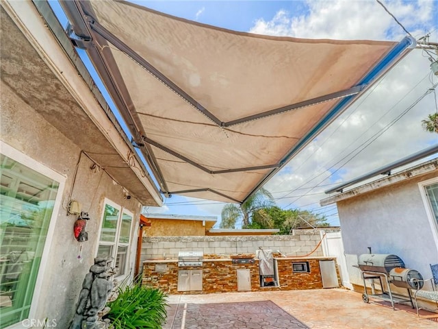 1401 W 165th St, Compton, CA 90220 - view of patio / terrace