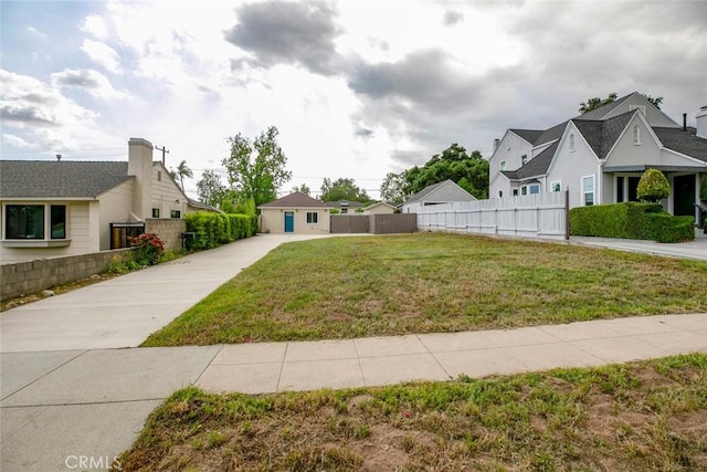 1411 Coolidge Ave, Pasadena, CA 91104 - view of yard