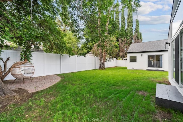 7307 Forbes Ave, Lake Balboa, CA 91406 - view of yard with a patio area