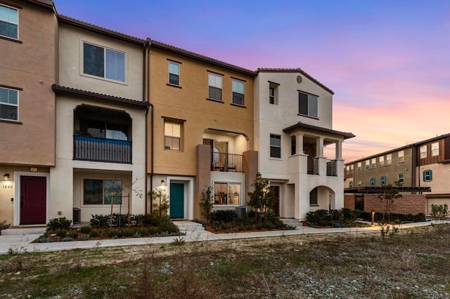 1646 Fig Tree Way, Oceanside, CA 92056 - view of front facade with stucco siding and a tile roof