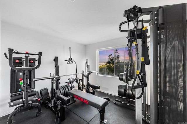 1646 Fig Tree Way, Oceanside, CA 92056 - workout area with baseboards