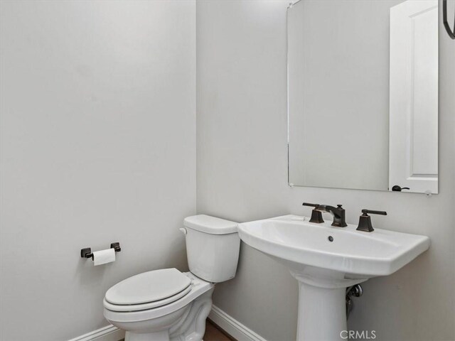 920 Trail View Pl, Nipomo, CA 93444 - bathroom with baseboards and toilet