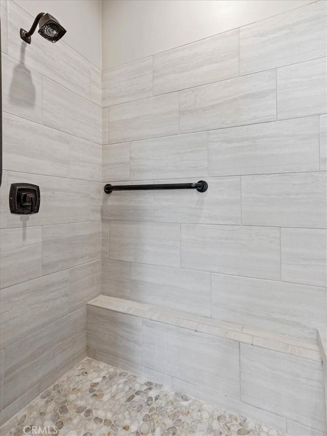 920 Trail View Pl, Nipomo, CA 93444 - bathroom featuring tiled shower