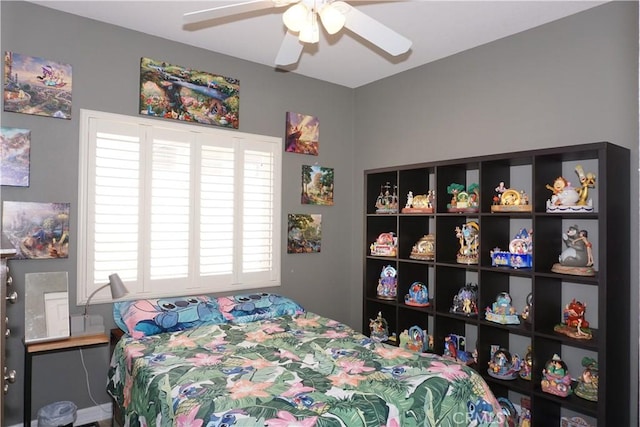 23618 Canyon Lake Dr N, Canyon Lake, CA 92587 - bedroom featuring ceiling fan