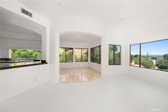 9314 Stevens Way, West Hills, CA 91304 - unfurnished room featuring recessed lighting