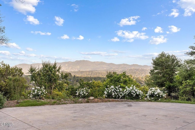 12986 Macdonald Dr, Ojai, CA 93023 - view of mountain background