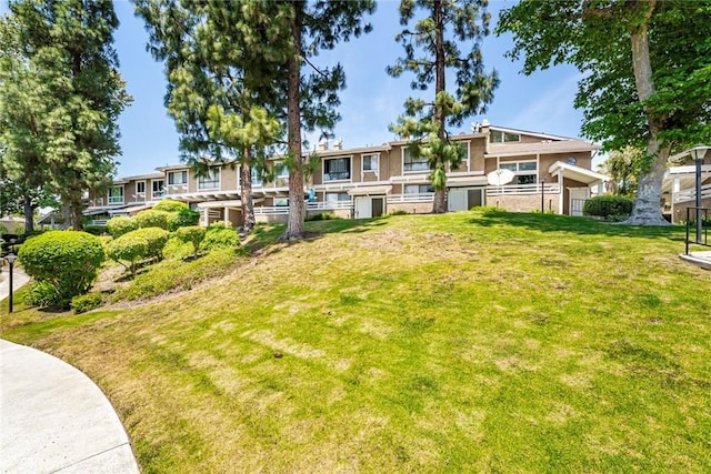 917 W Imperial Unit 64, La Habra, CA 90631 - view of community