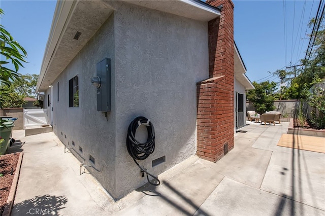 5320 W 142nd Pl, Hawthorne, CA 90250 - view of property exterior with stucco siding and a patio