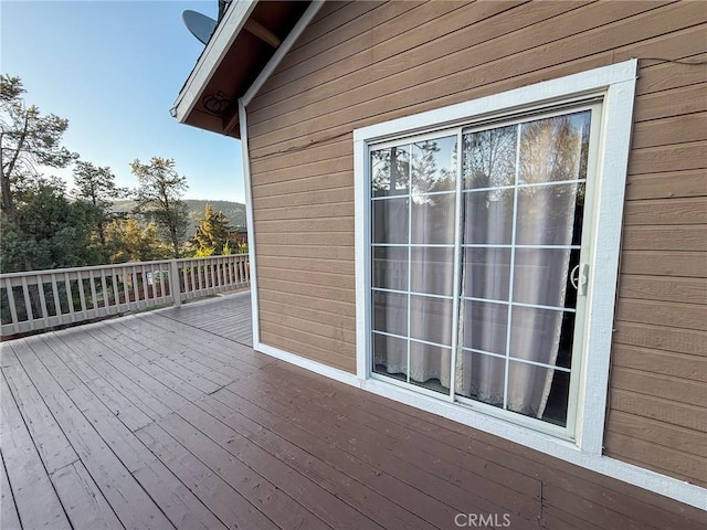 8921 Deer Trl, Frazier Park, CA 93225 - view of wooden deck