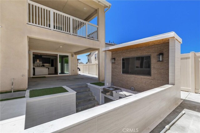 39494 Sagewood Rdg, Temecula, CA 92591 - view of patio with a balcony