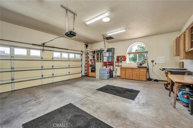 21425 Valley Oak Dr, Middletown, CA 95461 - garage with a garage door opener