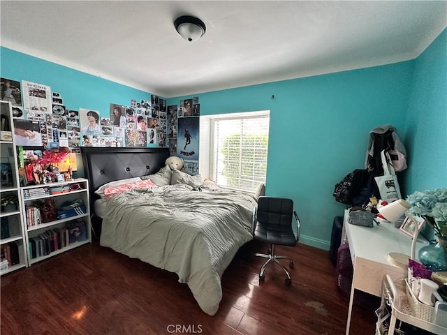 6127 Adenmoor Ave, Lakewood, CA 90713 - bedroom featuring wood finished floors