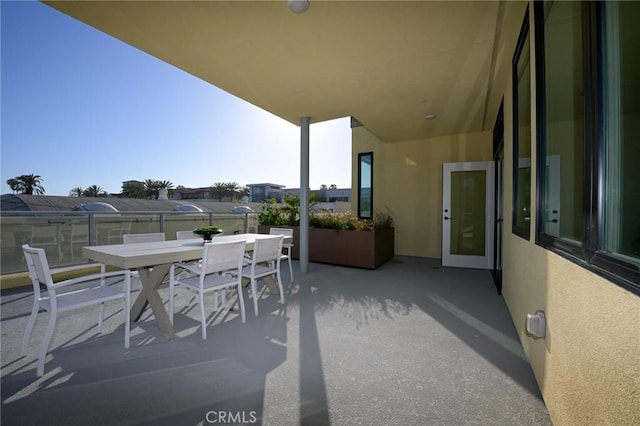 414 Main Unit 200, Huntington Beach, CA 92648 - view of patio with outdoor dining area