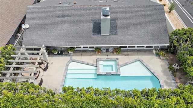 1601 Kent Ln, Newport Beach, CA 92660 - view of subject property with a pool area