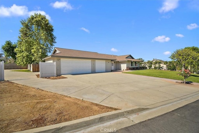 168 Radford Ct, Riverside, CA 92507 - single story home with an attached garage and concrete driveway