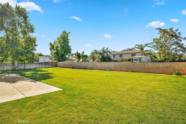 168 Radford Ct, Riverside, CA 92507 - view of yard with a patio area