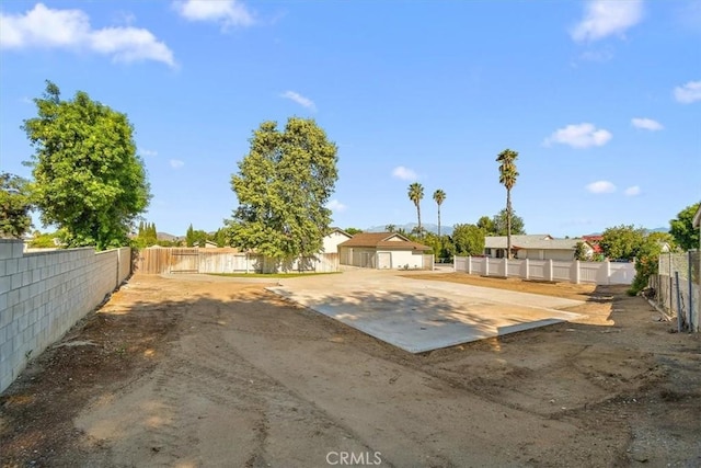 168 Radford Ct, Riverside, CA 92507 - view of fenced yard