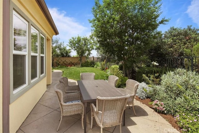 27086 Maple Tree Ct, Valencia, CA 91381 - view of patio with outdoor dining space