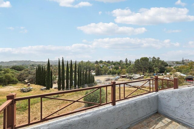 3631 Alta Vista Dr, Fallbrook, CA 92028 - view of balcony